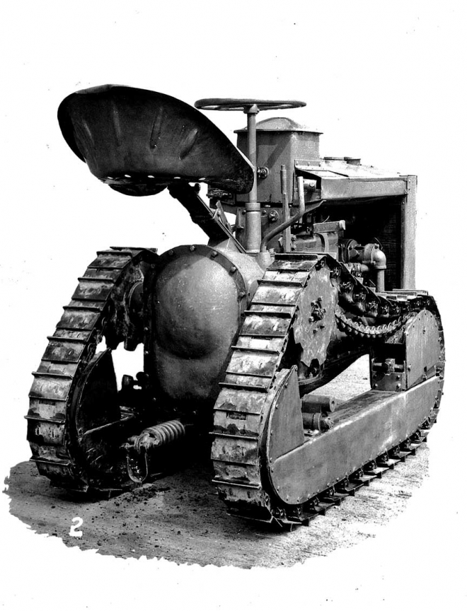 Cletrac F - right rear view